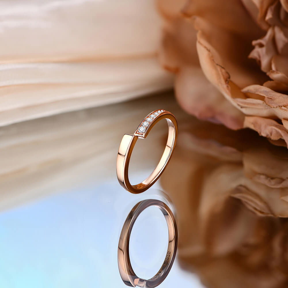 Round Moissanite Bypass Wedding Band Ring - ReadYourHeart