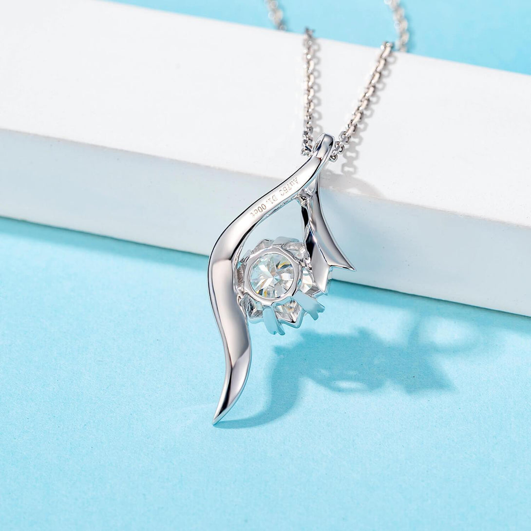 18K Gold Snowflake Six Prong Moissanite Necklace - ReadYourHeart
