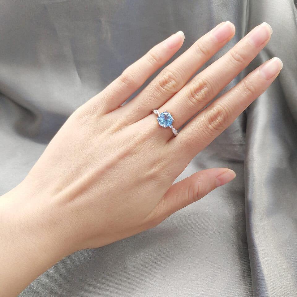 Birthstone Four Paws Sterling Silver Ring - ReadYourHeart