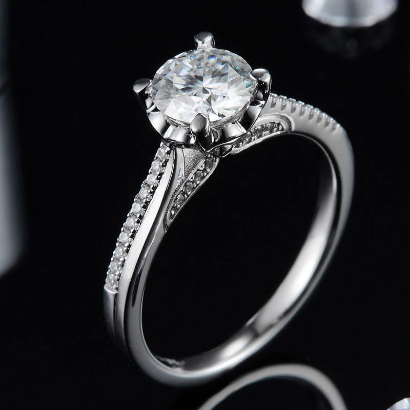 Fashion Four Prong Round Moissanite Sterling Silver Wedding Ring - ReadYourHeart,RRW-M47A